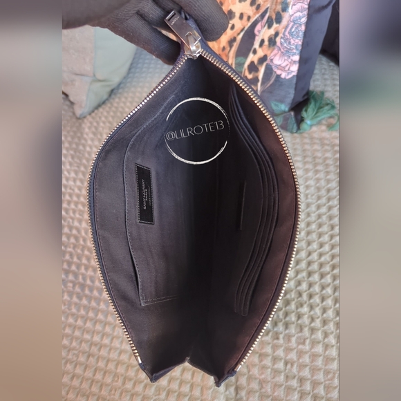 ⚡ FLASH SALE - Saint Laurent Star Leather Clutch - Picture 13 of 14